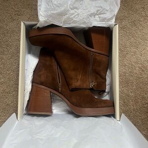 Cooper Key brown ankle boots